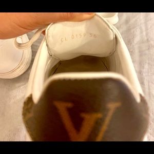 Lv white sneakers, size 36